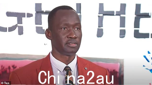 昆士兰非洲社区委员会主席贝尼·波尔 (Beny Bol) 表示,因怀特女士案件而被捕的青少年的家人“心碎”,并感到“受到评判、误解”