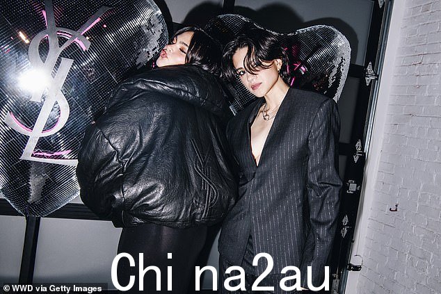 Ariana Greenblatt 和 Sasha Calle 的别致套装令人惊叹