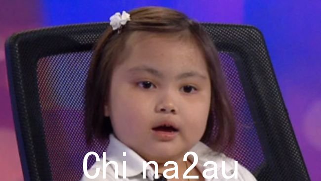 患者Maddie Suy在发自肺腑的采访中告诉莫兰,Charlie Teo医生是一个“了不起的人”。图:天空新闻台zes=