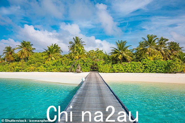 摄制组和制片人将在田园诗般的地点加入他们,他们希望演员们能在镜头前互相欣赏