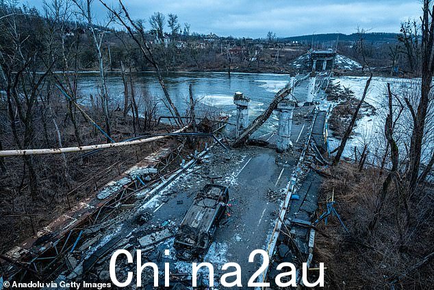 2024 年 1 月 27 日乌克兰顿涅茨克州博霍罗迪奇内 (Bohorodychne) 一座被战争摧毁的桥梁。位于乌克兰东部顿涅茨克地区的博霍罗迪奇内 (Bohorodychne) 村是其中之一2022 年 6 月发生过一些最艰苦战斗的前线