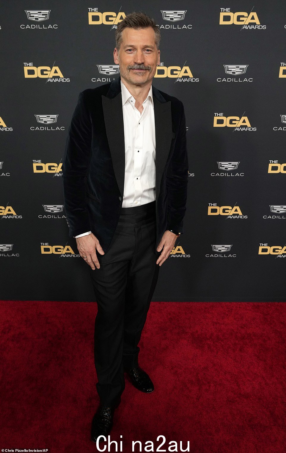 Nikolaj Coster-Waldau 的着装保持优雅
