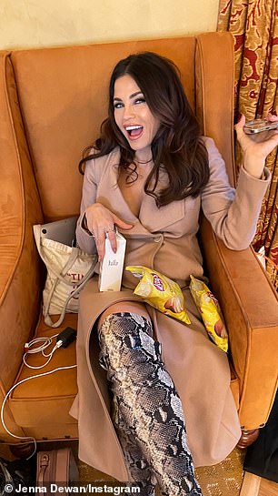 她依赖造型师 Brad Goreski