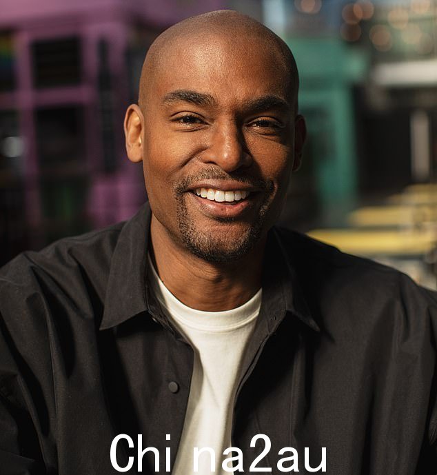 Paul Brunson 是世界上最著名的媒人和情侣顾问之一,也是流行约会节目《英国名人去约会和一见钟情》的专家