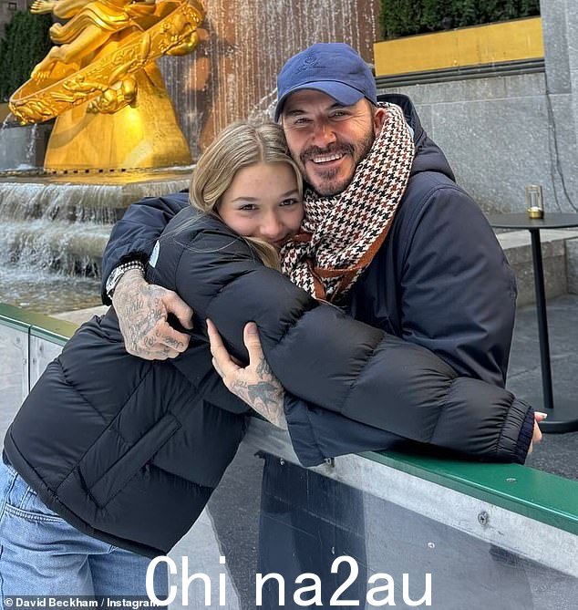周二早上对名人来说是一个良好的开端,他们为煎饼日掸去筛子和煎锅上的灰尘(哈珀和大卫去年合影)