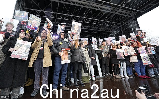 12 月,国际刑事法院首席检察官卡里姆·汗从代表人质家属的律师处获得了可追溯至 10 月 7 日的犯罪证据
