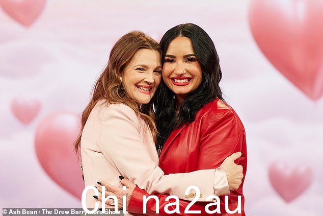 黛米·洛瓦托 (Demi Lovato) 在参加德鲁·巴里摩尔秀 (The Drew Barrymore Show) 时公开谈论了她与未婚夫乔丹·鲁特斯 (Jordan Lutes) 的关系