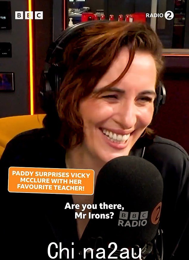Vicky McClure 对周六 Paddy McGuinness 的广播节目感到惊讶,接到了她最喜欢的学校老师的电话