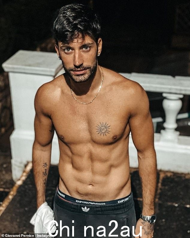乔瓦尼·佩尼斯 (Giovanni Pernice) 似乎有一种类型 - 据报道,他在与一位相似的金发拳击台女孩约会几天后就开始与模特莫莉·布朗 (Molly Brown) 约会