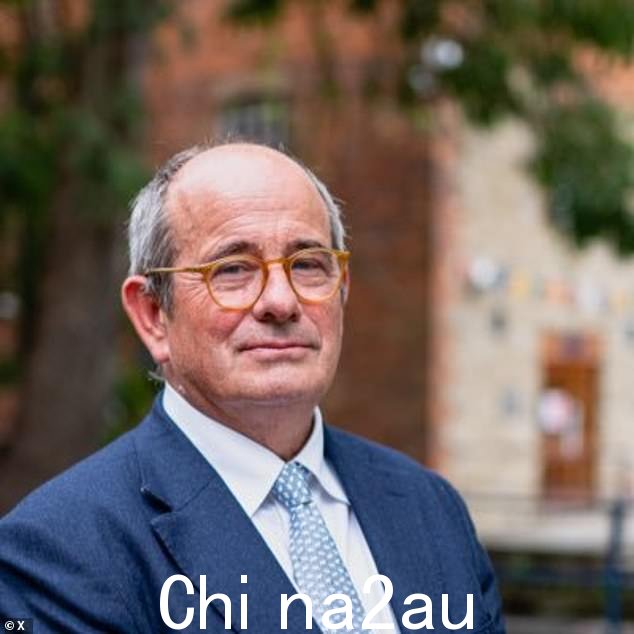 白金汉大学副校长 James Tooley 教授