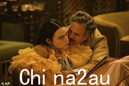 Poor Things,由艾玛·斯通和马克·鲁法洛(均如图)主演,将获得特殊视觉效果