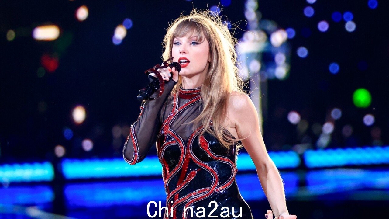 泰勒·斯威夫特 (Taylor Swift) 的降雨预报首场悉尼演唱会” fetchpriority=