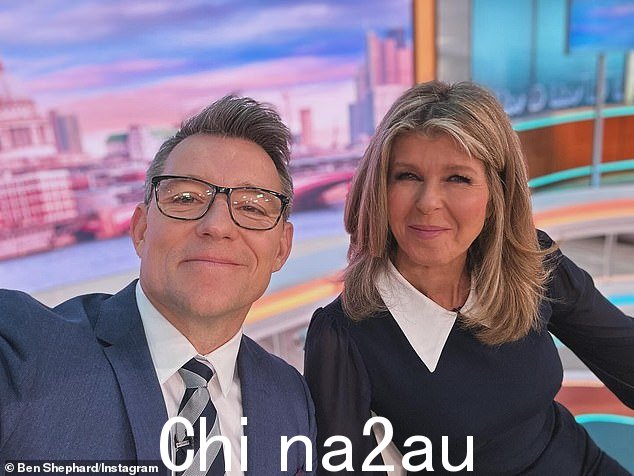 这是在 Ben 向《早安英国》联合主持人兼“银幕上 20 岁妻子”凯特表示情感敬意之后发生的” class=
