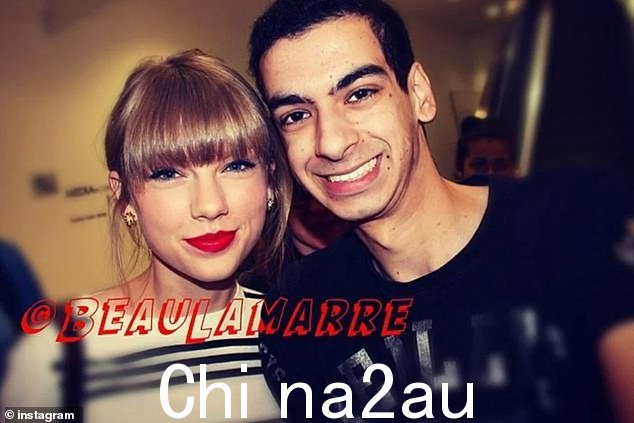 新南威尔士州警察博·拉马尔 (Beau Lamarre) 与泰勒·斯威夫特 (Taylor Swift) 合影。他现在已经消失了,他的前男友和那个男人的伴侣也消失了