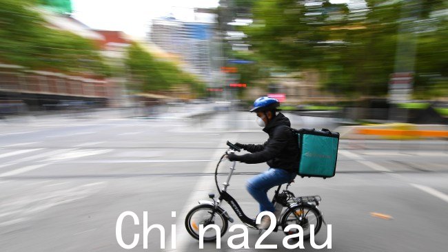 运输工人工会领导的为零工经济工人赋予更大权利的努力是工会为提高福利并确保多个行业达成新的薪资协议而做出的更大努力的一部分。图片来源:James Ross/Anadolu Agency via Getty Images