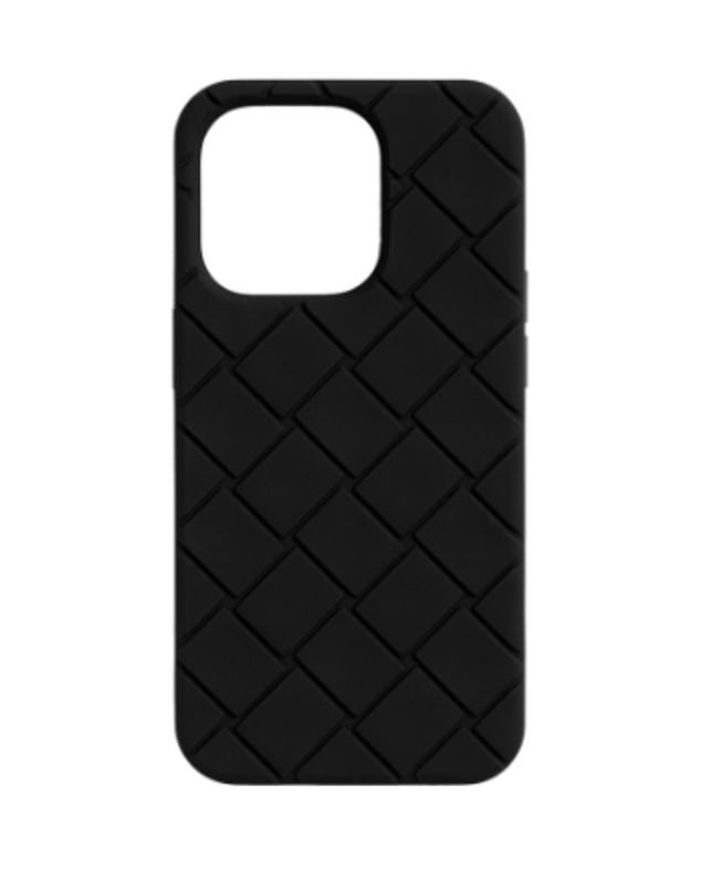 有人看到梅根拿着这款 Bottega Veneta 'Intreccio' 手机壳拿着手机