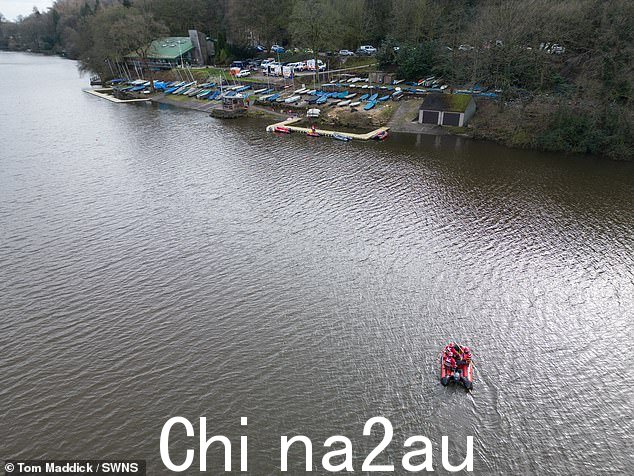 斯塔福德郡警方称,桑尼和他的朋友们在风景区(如图)共度时光,当时他们都“陷入困境并掉进了水里”