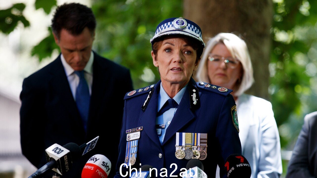 '我可以做事更好”：陷入困境的新南威尔士州警察局长澄清了“感激”的评论“ fetchpriority=
