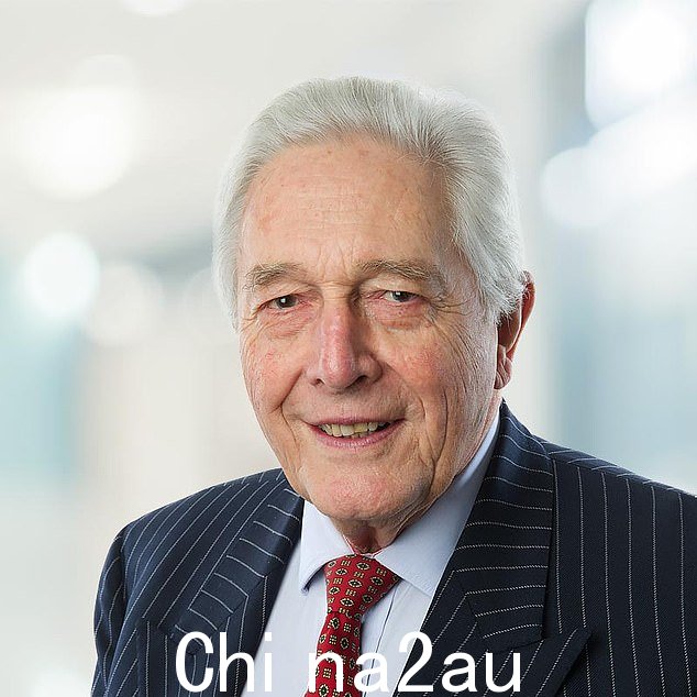 商人 Michael Campbell MBE(如图)拥有附近的 Edradynate Estate,刘先生曾经在那里工作过。现在,这位金融家已向刘先生的家人致以“最深切的哀悼”