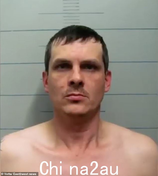 特赦的强奸犯尼古拉·涅恰耶夫 (Nikolai Nechaev),38 岁,因涉嫌性侵犯一名 14 岁女学生而在俄罗斯再次被拘留 - 距离他退伍仅三个月