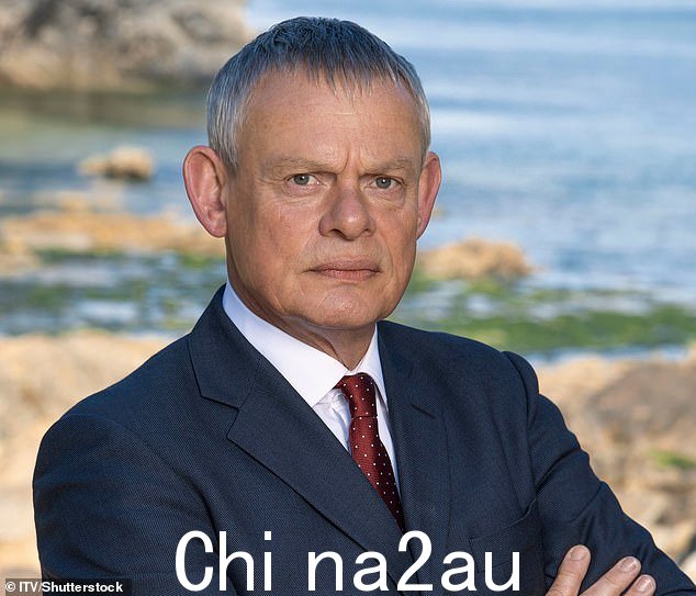 马丁医生因成为热门剧集的拍摄地而使艾萨克港出名,该剧讲述了一位害怕血液的心血管外科医生搬到康沃尔郡担任全科医生的故事