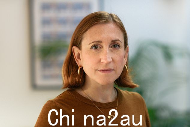 凯瑟琳·萨克斯-琼斯 (Katharine Sacks-Jones) 是为受照料儿童和离开照料者服务的全国性慈善机构成为慈善机构 (Become Charity) 的首席执行官,她正在为政府结束“照料悬崖”而开展活动