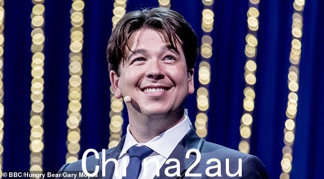 这位喜剧演员因病推迟了 3 月 4 日在五月花剧院的演出