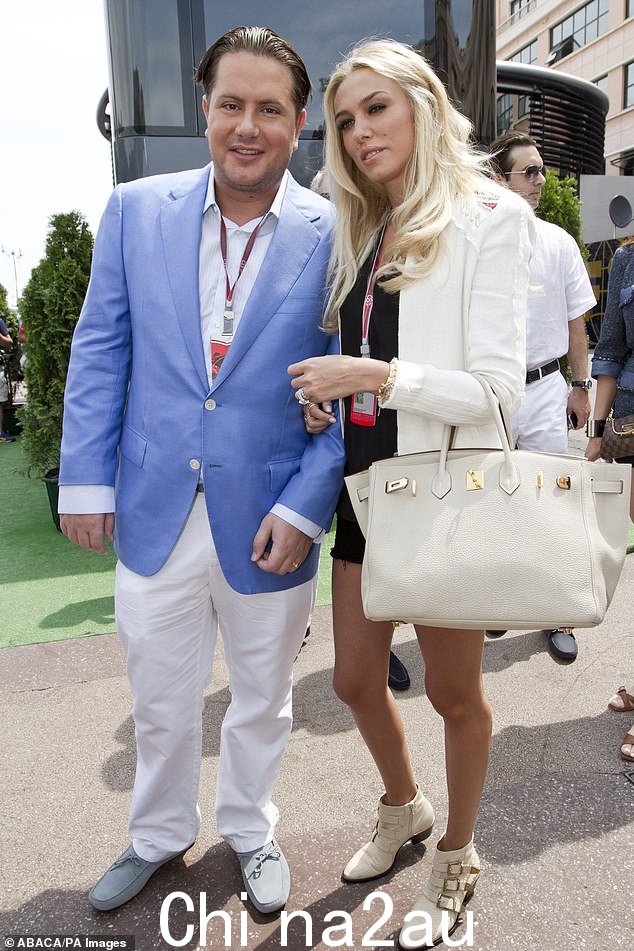 Stunt,女继承人 Petra Ecclestone 的前夫,于 2013 年购买了价值不菲的范戴克作品《The Cheek Sisters》,并从他父亲 Geoffrey Stunt 的银行账户中划出了一张价值 60 万英镑的支票