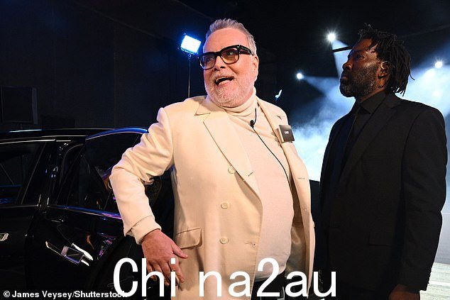 在周一晚上的发布会上,在卧室聊天期间,凯特·米德尔顿的叔叔加里告诉他的 CBB 联合主演“不要担心”他,并声称:“我不是房间里的大男孩”” =