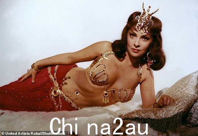 Gina Lollobrigida 在《所罗门与示巴》等电影中成为好莱坞性感象征
