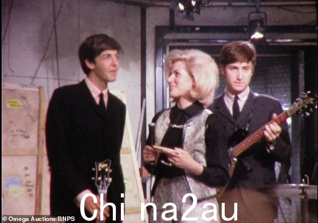 达斯蒂·斯普林菲尔德于 1964 年采访保罗·麦卡特尼和约翰·列侬