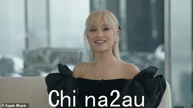 Ariana Grande,30 岁,周四接受 Apple Music 1 的 Zane Lowe 采访,讲述了她对金·凯瑞 (Jim Carrey) 的热爱如何让她即将发行的专辑以金·凯瑞 (Jim Carrey) 的一部最佳电影命名为《永恒的阳光》(Eternal Sunshine)
