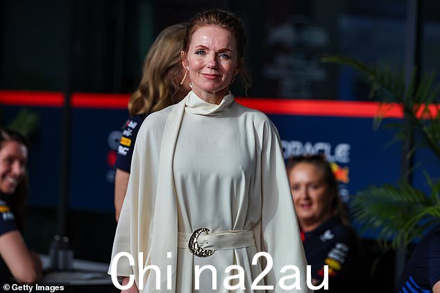 Geri Halliwell 抵达沙特大奖赛,就“性短信”丑闻表示对丈夫克里斯蒂安·霍纳的支持