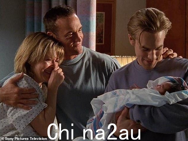 Humes 和 John Wesley Shipp 在 Dawson's Creek 的银幕上扮演 Ven Der Beek 的父母