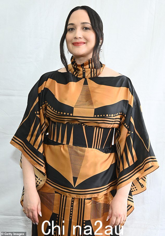 莉莉·格莱斯顿创造了历史,成为第一位获得奥斯卡金像奖最佳女主角提名的美国原住民女性
