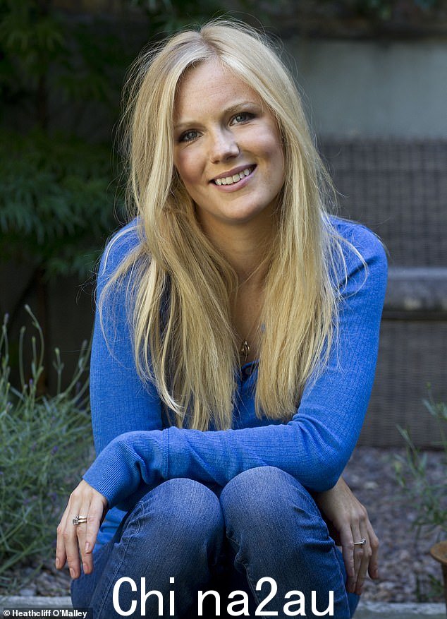 Emily Hoyle,38 岁,在感染耐药性肺部感染后于 2022 年末去世