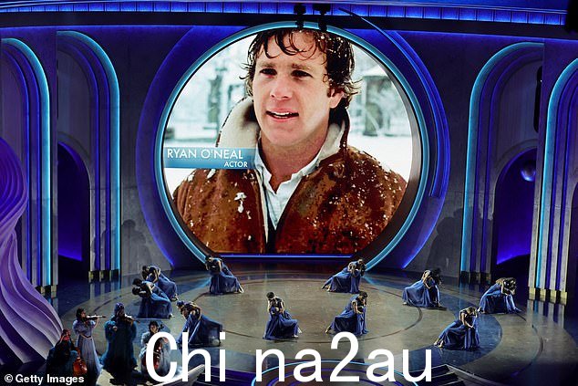 Ryan O'Neal,12 月去世,享年 82 岁,也被纳入致敬之列