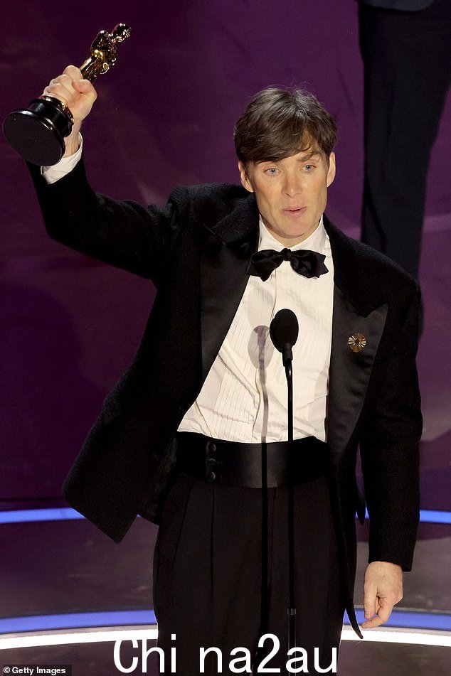 希里安·墨菲 (Cillian Murphy) 成为首位爱尔兰出生的奥斯卡最佳男主角获得者