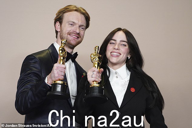 Billie Eilish 和 Finneas O¿Connell 创作的歌曲 What Was I Made For 为芭比娃娃赢得了奖项