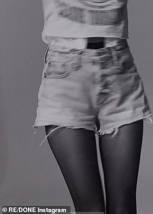 她告诉 CR Fashion Book,她通过改变自己的形象来“颠覆”美丽标准