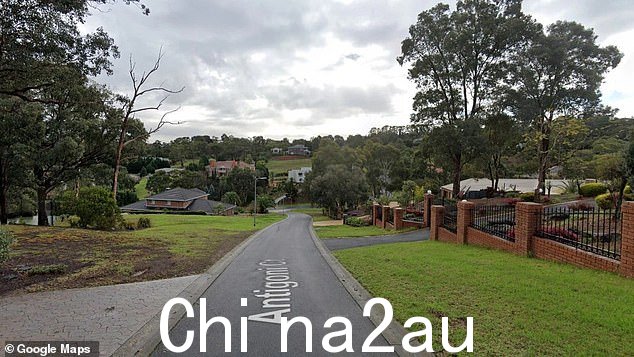 Antigoni Court, Warrandyte 位于墨尔本东北部,被视为“百万富翁行”