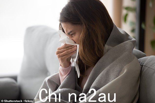 那些报告长期感染新冠病毒的人,如“脑雾”等持续症状的人,得分低六分,而那些只有轻度感染的人,得分低两分。(库存图片。)