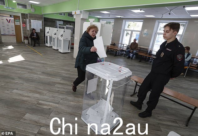 普京没有面临任何严峻的挑战,因为他的所有对手要么死了,要么被监禁,要么流亡