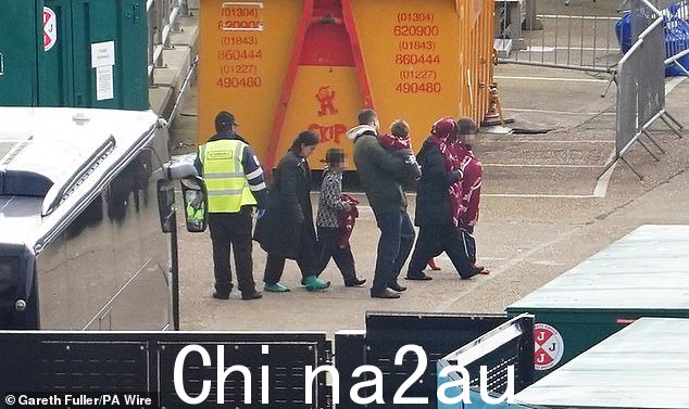 阿尔巴尼亚帮派发起了一项价值 18,000 英镑的仅限“妇女和儿童”的走私服务,目的是让她们与已经潜入英国的男性亲属团聚(文件图片)