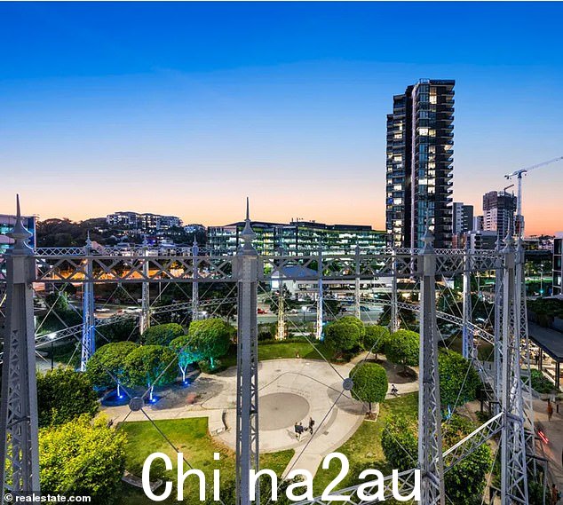 风景如画的河畔郊区纽斯特德(如图),位于布里斯班中央商务区以北四公里处,一直受到污水气味的困扰,居民和企业主不断抱怨