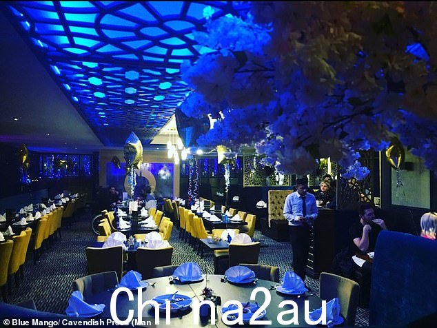 蓝芒果餐厅的内部。 Sung 说认识店主 13 年