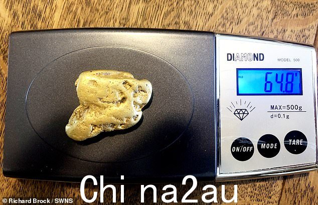 理查德的发现地点据信是一条古老的轨道或道路,有铁路线穿过,其中含有可能来自威尔士的石头