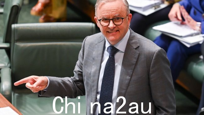 总理 Anthony Albanese 已将矛头指向自由党没有选择女性作为库克席位的候选人。图片：NCA NewsWire / Martin Ollman