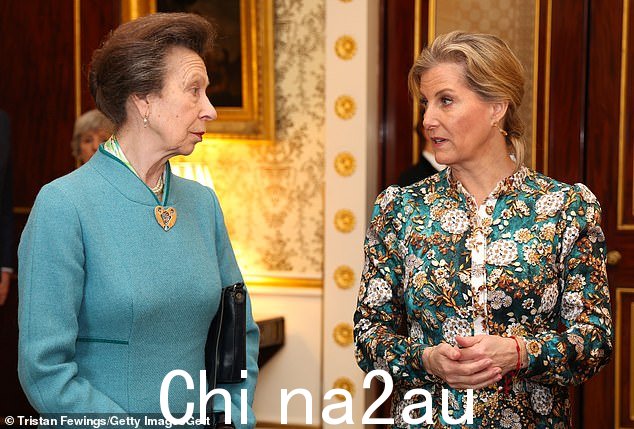 安妮公主和爱丁堡公爵夫人正在承担众多职责