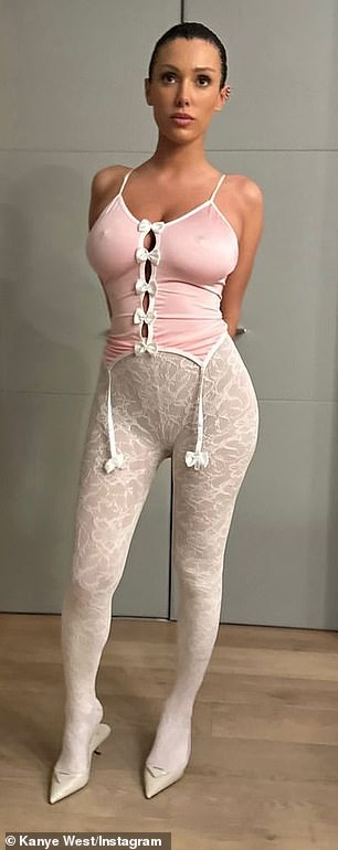 她拥有健美的身材